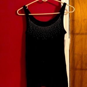 NWT Ladies sleeveless black tank top M